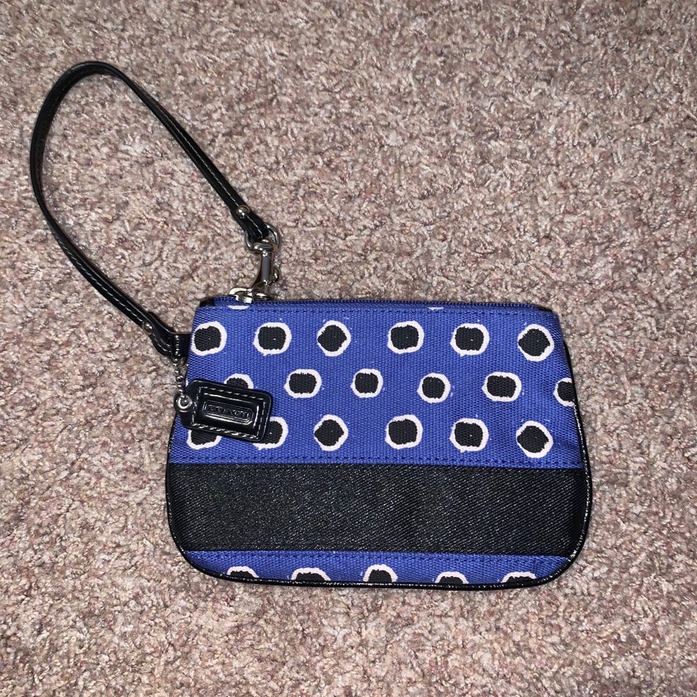 Coach Unique Blue Wristlet
